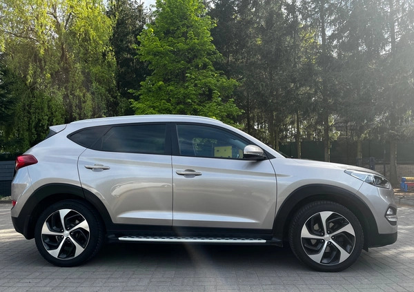 Hyundai Tucson cena 58000 przebieg: 264000, rok produkcji 2016 z Warszawa małe 92